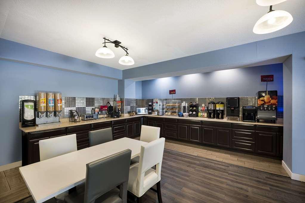Best Western University Inn And Suites Forest Grove Restaurant photo